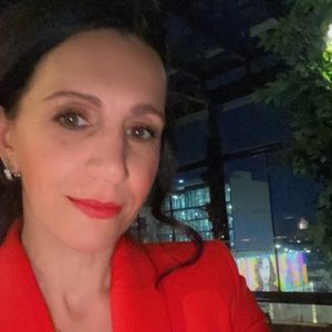 Meet your Posher, Cinzia